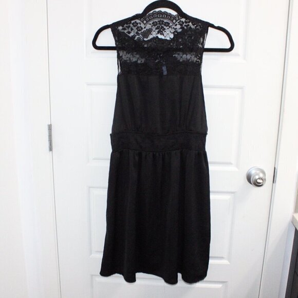 Free People Tea for Two Lace Neckline Mini Slip Dress Black Sleeveless Medium - Picture 1 of 4